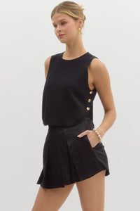 Black Gold Button Crop
