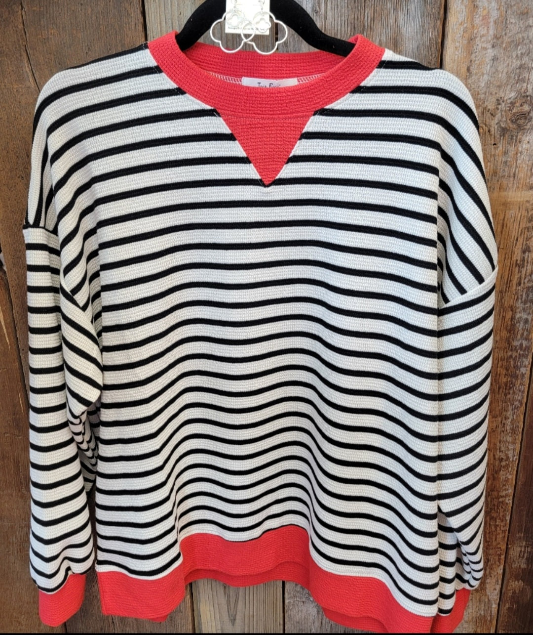 Black & Red Stripe Cloud